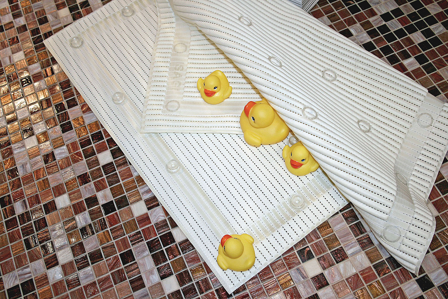 NonSlip Supersize Bath & Shower Mats Isagi